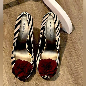 Madden girl zebra‎ heels